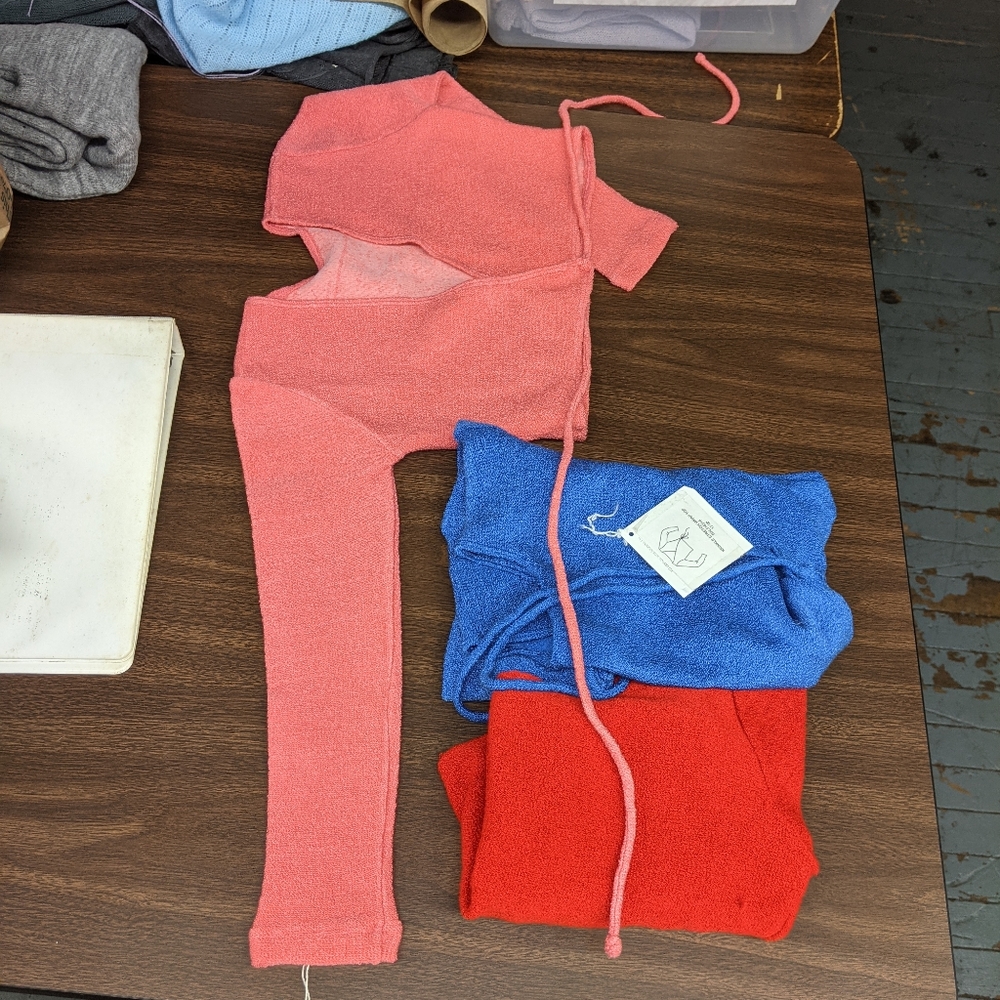 Strawberry pink textured crop wrap top